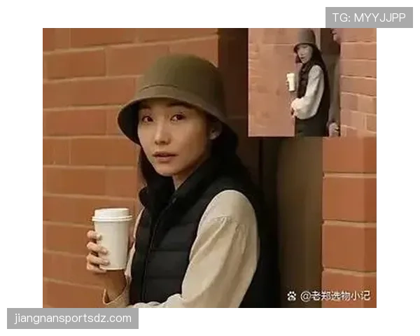 拉皮诺家的狗都比你我活得精致