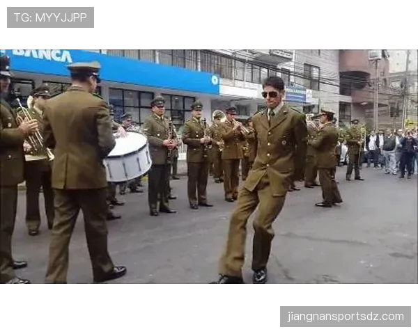 杰·伦·杰克逊二世利用挡拆创造投篮空档效率明显提升